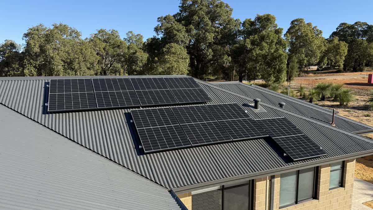 Large solar array on Perth home